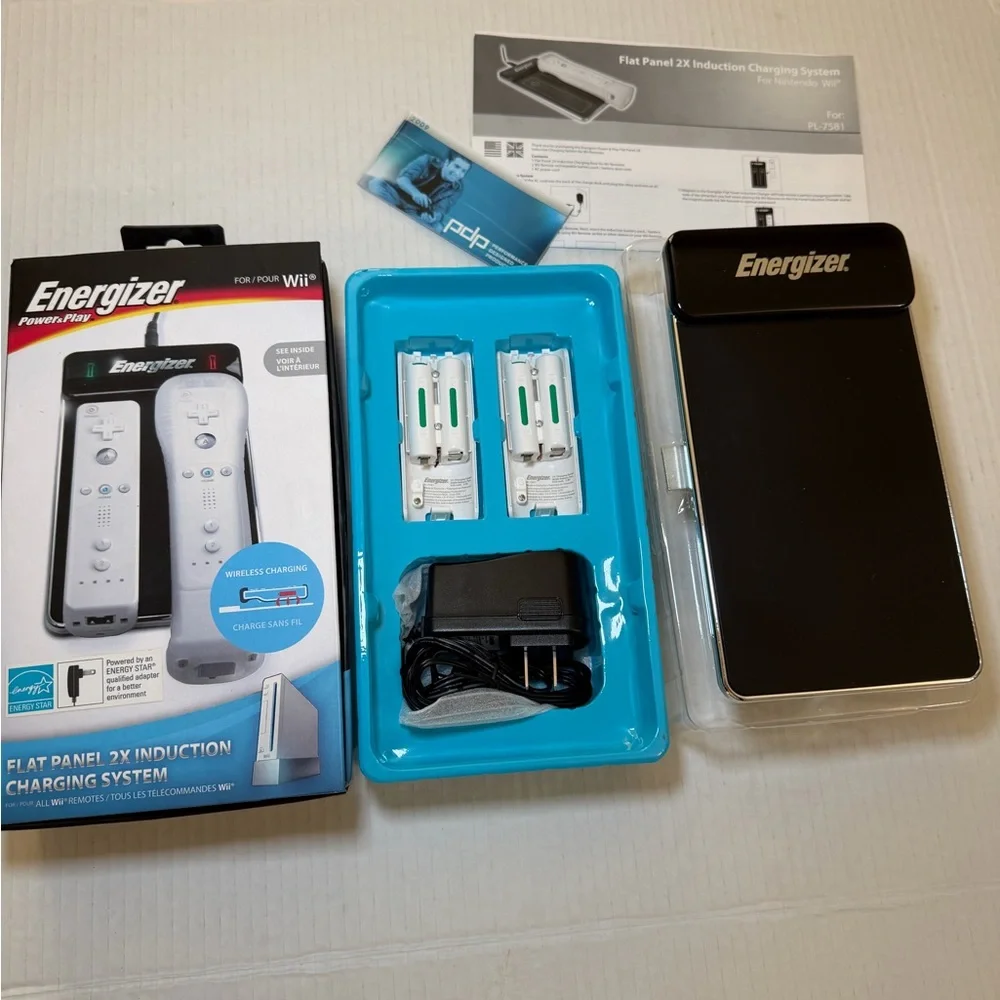 Energizer Flat Panel 2X Induction Charger Nintendo Wii Remotes NEW Open Box